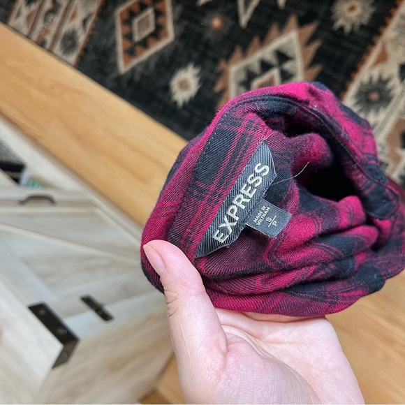 2/$25 Express Burgundy Buffalo Plaid Lightweight Bell Sleeve Flannel Button Down - Picture 12 of 12